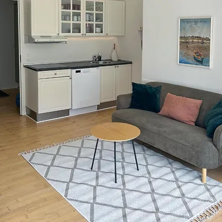 Apartament 2 Bedroom Stunning In *